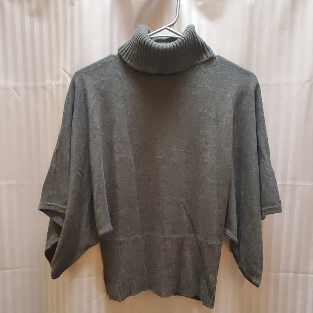 Acrobat sweater
